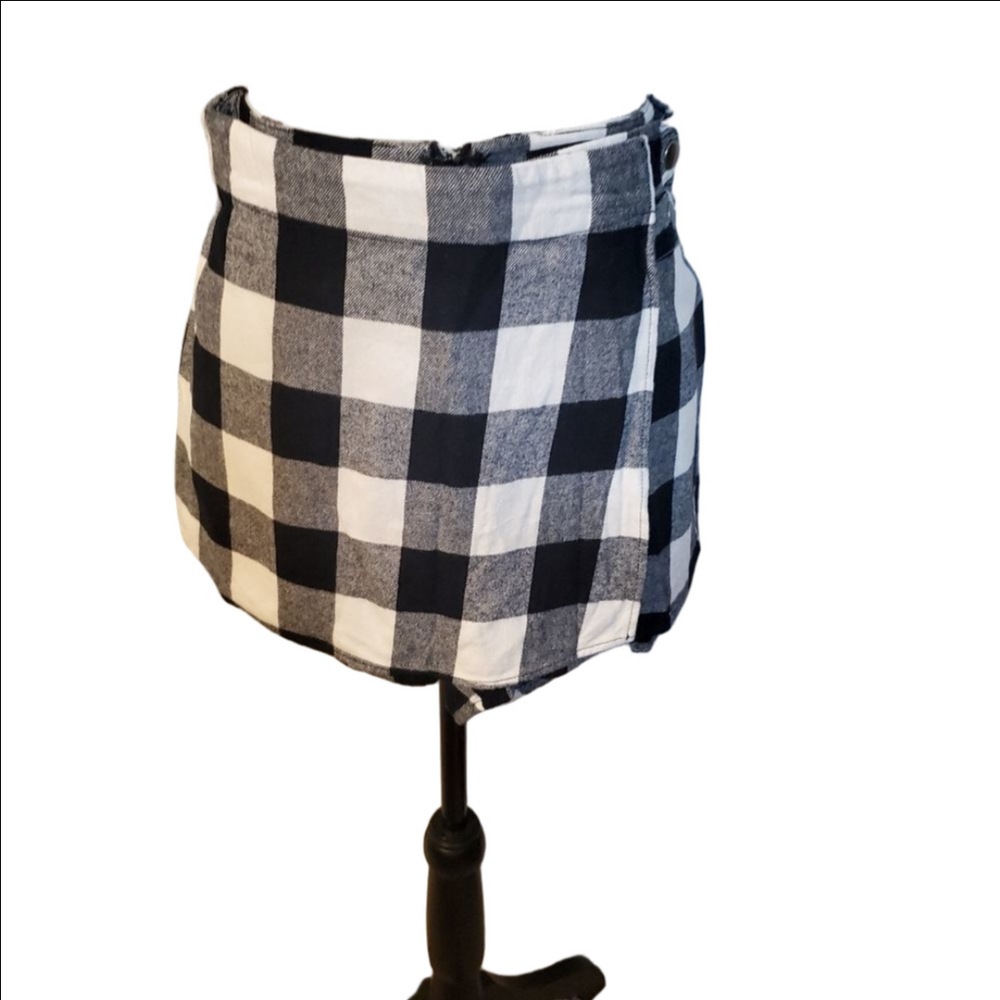 Bebop Black and White Plaid Skort Size 11